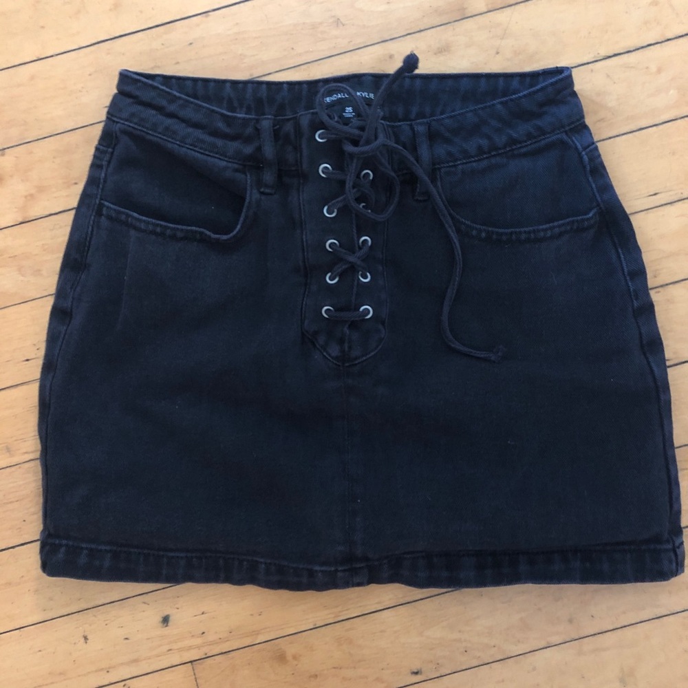 Kendall & Kylie black skirt